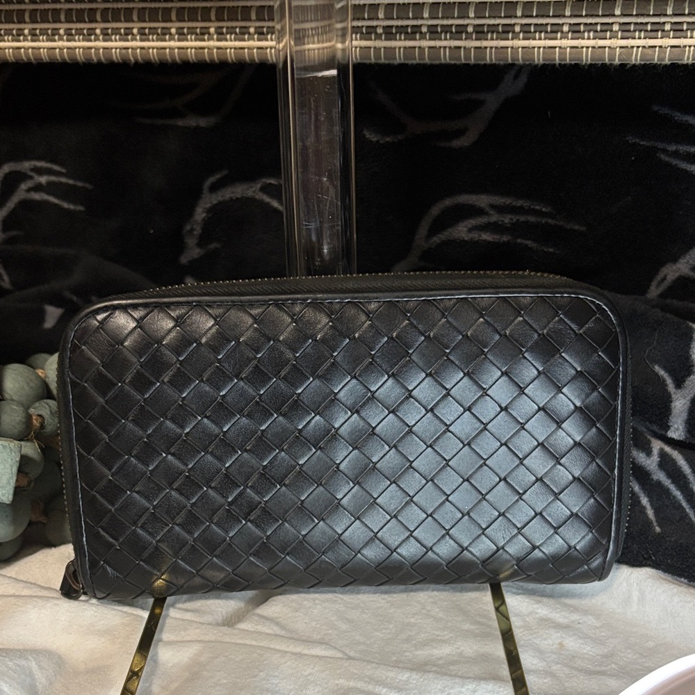 Bottega Veneta Black Woven Leather Wallet